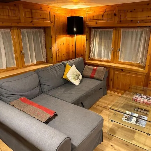 Alte Amtsstube in Filet 200 m von Gondel Riederalp, hotel v destinaci Breiten