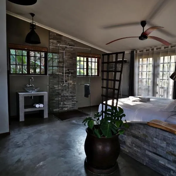 Villa La Mercy Chalet No load shedding or water outages, hotel in La Mercy