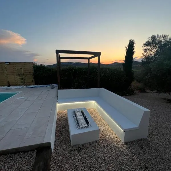 Village Díaz - Fernández, hotel Herenciában
