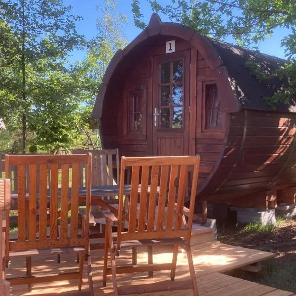 Campingfass mit Panoramaterrasse, hotel v destinaci Langenbernsdorf
