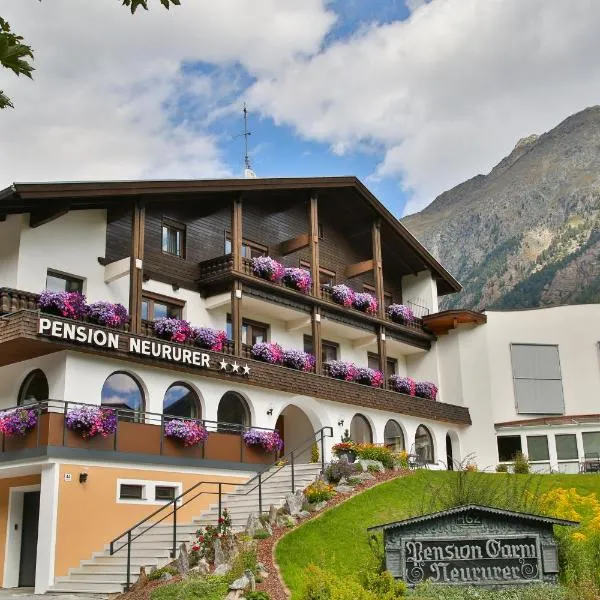 Pension Neururer, hotel v Söldenu
