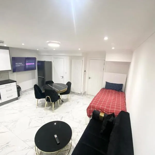 THE ROYAL BOUTIQUE REGENT LODGE bY LONDON , SLEEP 8、ロンドンのホテル