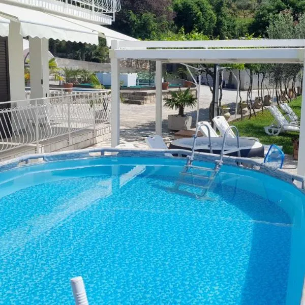 Apartments Milok、セチョビエのホテル