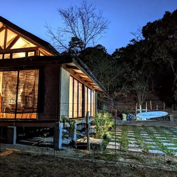 Balai Dulilit Entire Vacation Home with Free All Terrain Vehicle, hotel in El Nido