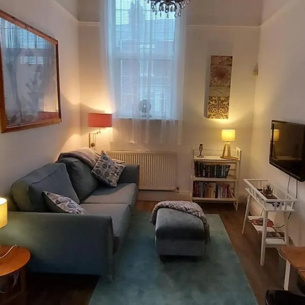 Old library apartment, hotel in Sunderland