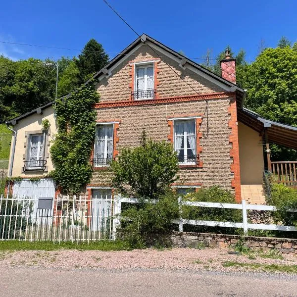 Maison campagne Morvan Anost, hotel v destinaci Anost