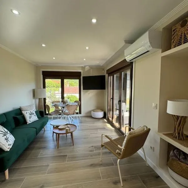 Vivienda junto a la playa de Loira, hotel en Seixo