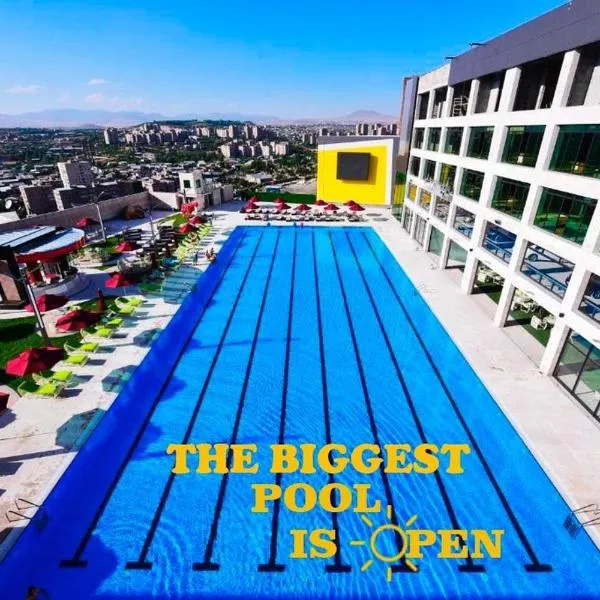 Hills Resort Hotel, hotel in Yerevan