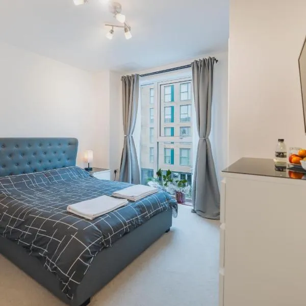 Brixton Village Flat- Private En-suite double bedroom, hotel v Londýně