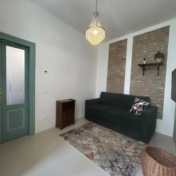 Aporti Home, hotel in Cremona