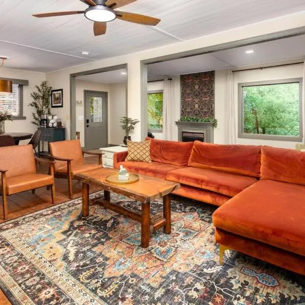 Tranquil & Stylish, Wineries, Hiking, 8min to Town, Hotel in Dahlonega