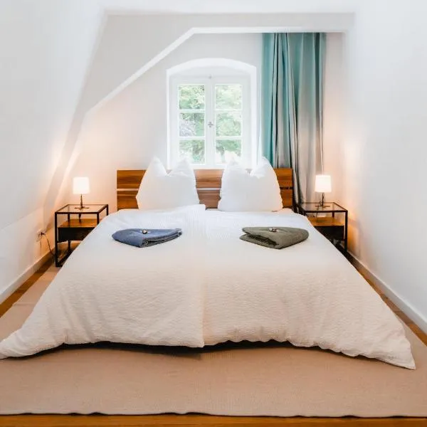 Inselapartment in Altstadtnähe – hotel w Ratyzbonie