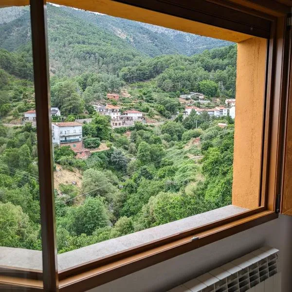 Escondite de Julia, hotel v destinaci Mijares