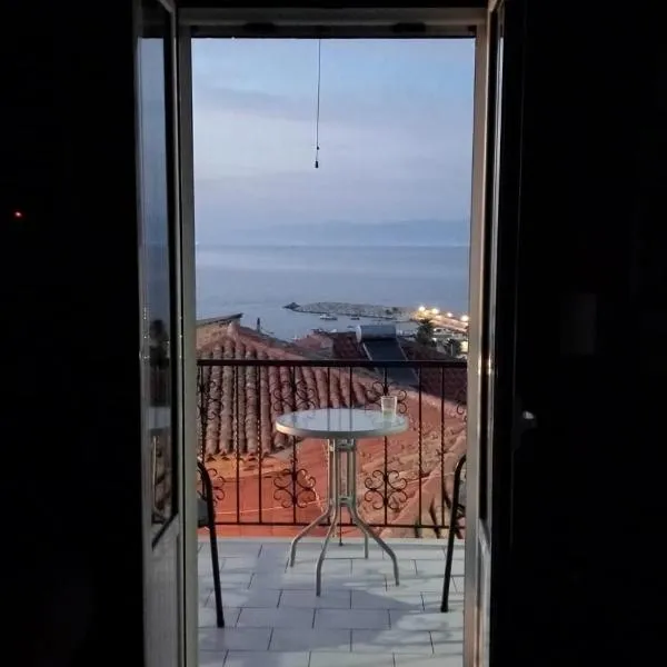 LimonoSpito、コロニのホテル