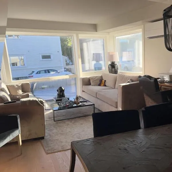 톤스버그에 위치한 호텔 Nydelig leilighet nær sentrum med alle fasiliteter