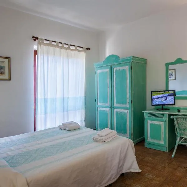 Hotel Sandalyon, hotell i San Teodoro