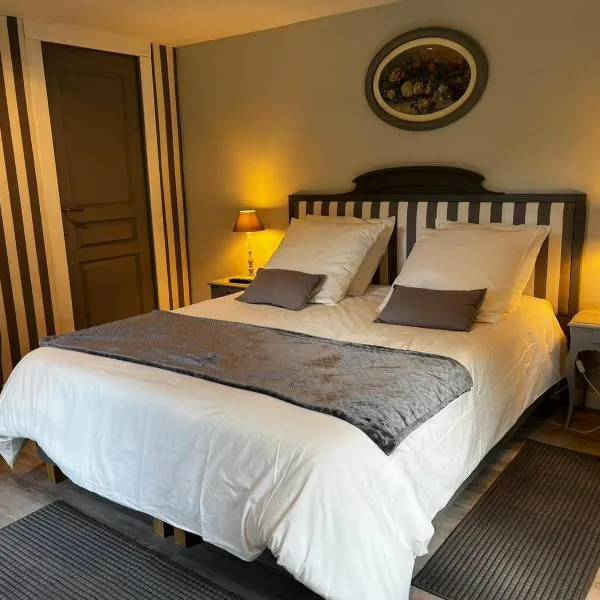 chambre d'hôtes dans un moulin du 16ème, hotel v destinácii Semblançay