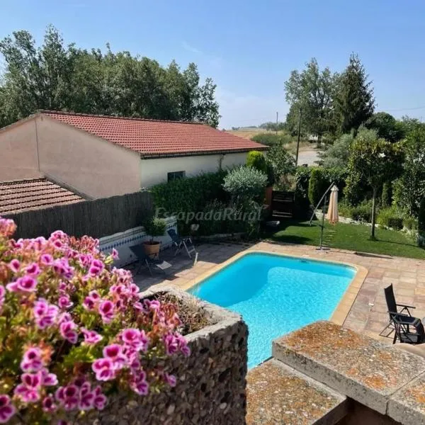 Ca l’Avi Forner, hotel in Llobera