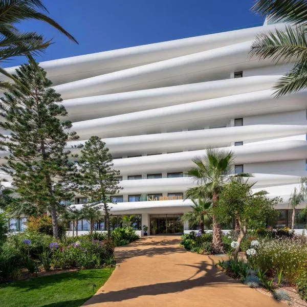 Isla Brown Corinthia Resort & Spa, Curio Collection by Hilton, hotel v destinaci Agioi Theodoroi