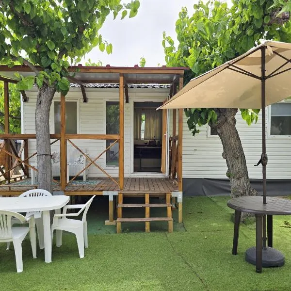 Bungalow Maia, hotel v destinácii Canet de Mar