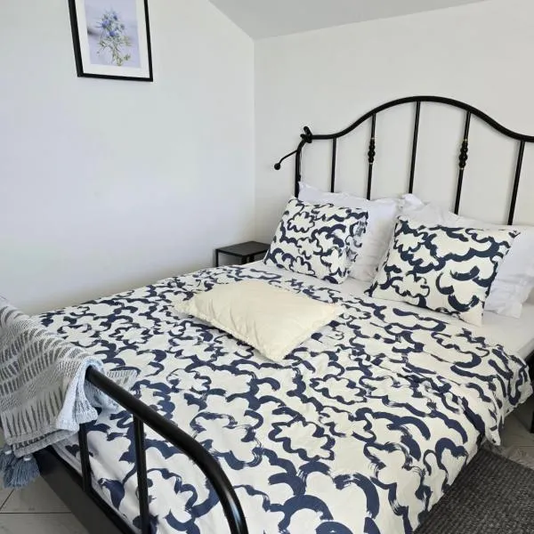 L'infini Sea View apartments Zubovići, hótel í Zubovići