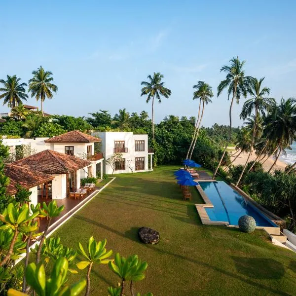 Kumu Beach, hotel v destinaci Balapitiya
