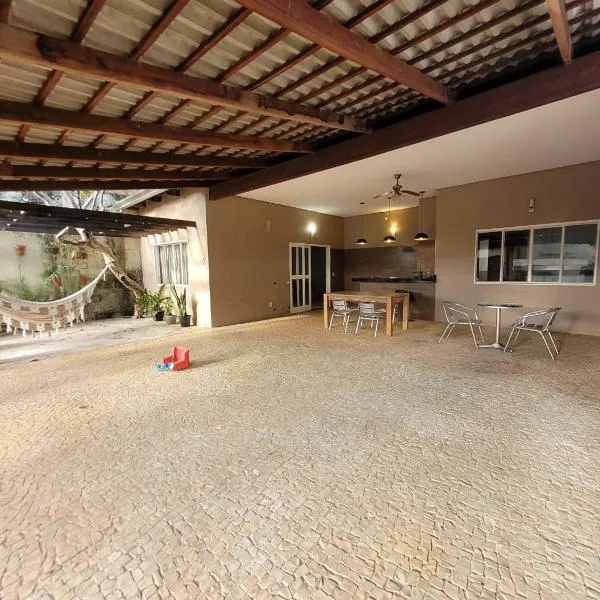 Casa Aconchegante, ideal para famílias e grupos!、ゴイアニアのホテル