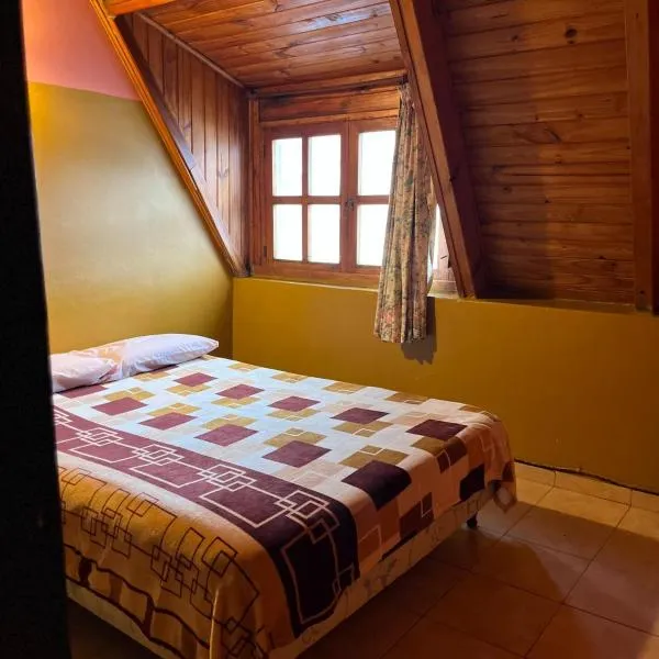 Hebes House Hostal, hotel v destinaci Caviahue