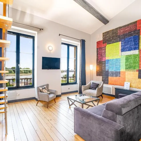 Appartement Climatisé 3 Chambres Vue Garonne – hotel w mieście Bordeaux