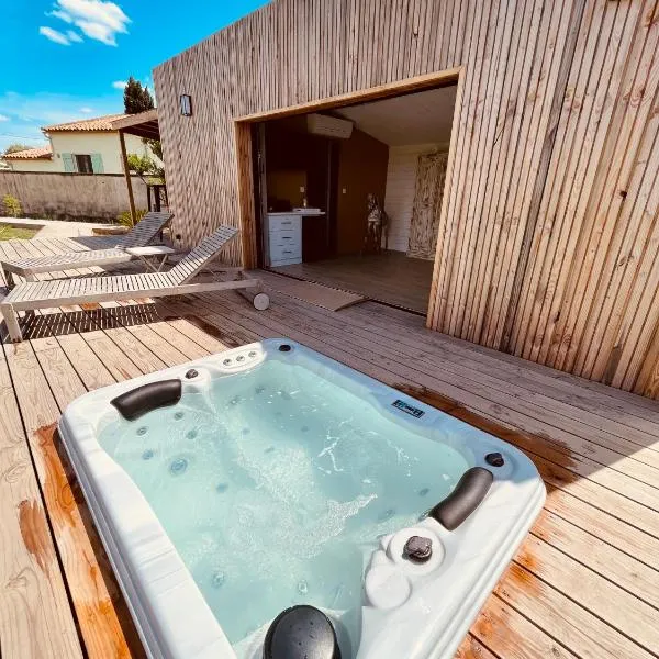 Lodge Sainte Sara, hotel v destinaci Aigues-Mortes