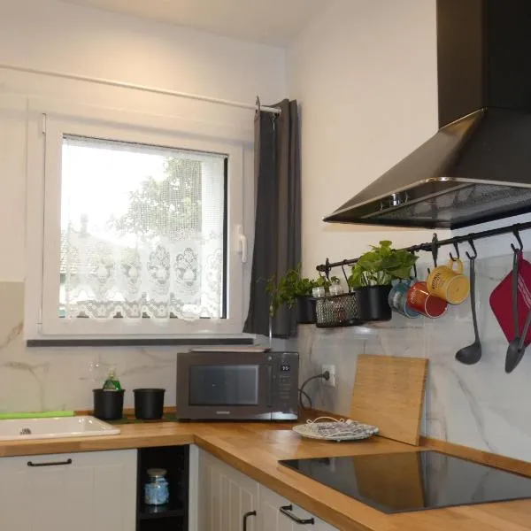 ALICE STUDIO Apartment, hotel in San Benedetto