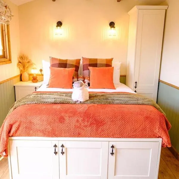 Lintmill Lodges - Heather Shepherds Hut, hotel v destinaci Sorn