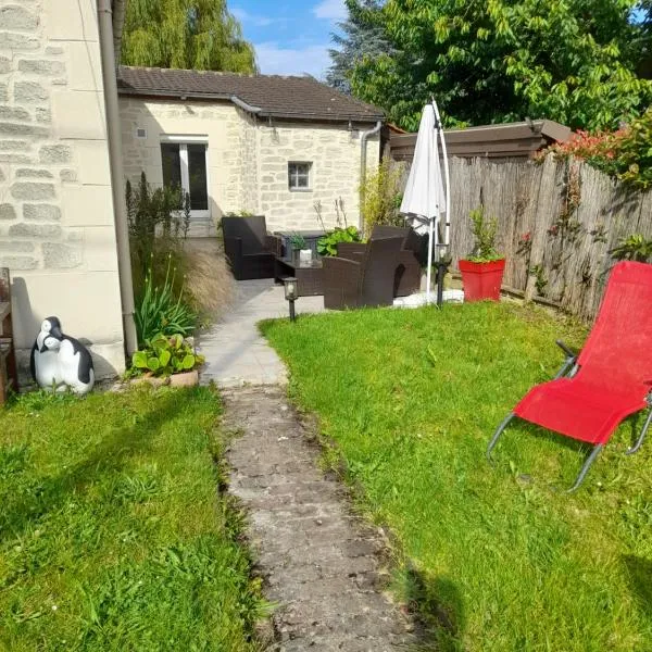 Maison à 20 min de Paris et liaison CDG (transports à 5 min à pied), hotel v destinácii Saint-Brice-sous-Forêt