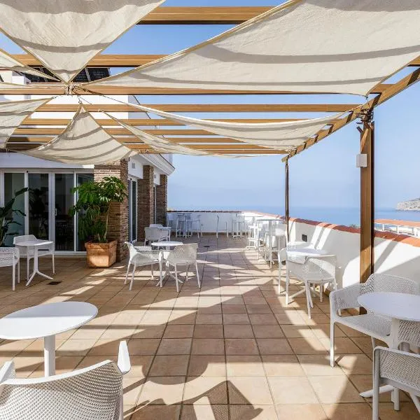 Hotel Almijara - Mares, hotel v destinaci La Herradura