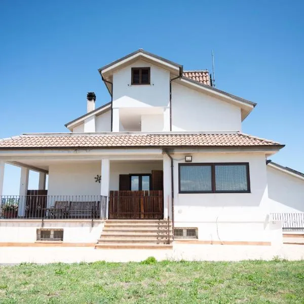 Villa Costa dei Trabocchi Ortona - Sea view, hotel v destinaci Villa San Leonardo