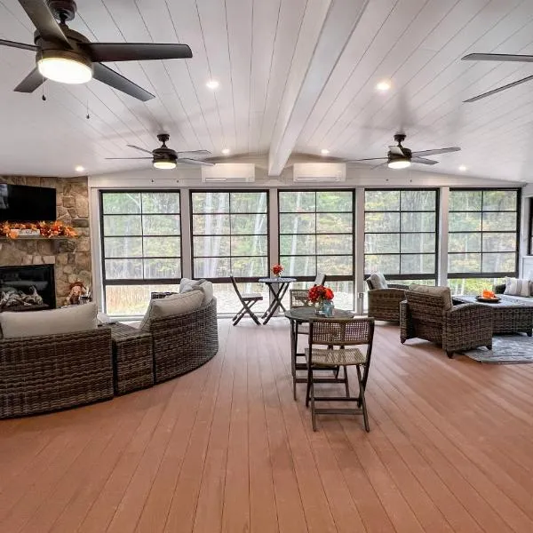 Four Seasons For Fun Bed & Breakfast, hotel v destinaci Lakeville