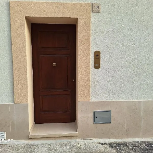 LG Apartaments, hotel v destinaci Portocannone