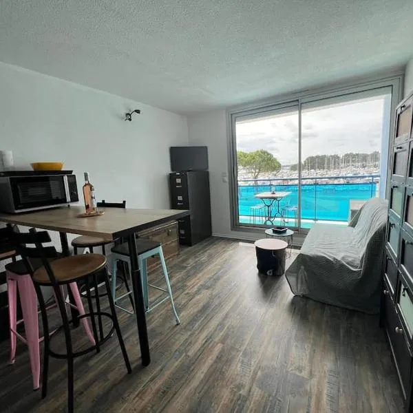 Charmant studio rénové – hotel w mieście Hourtin