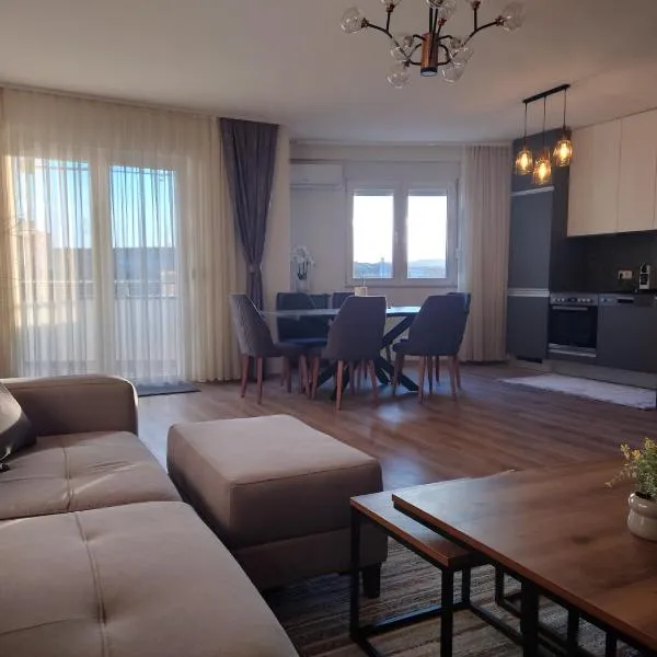 Modern apartments in the center of Gjilan, hotel v destinaci Gnjilane