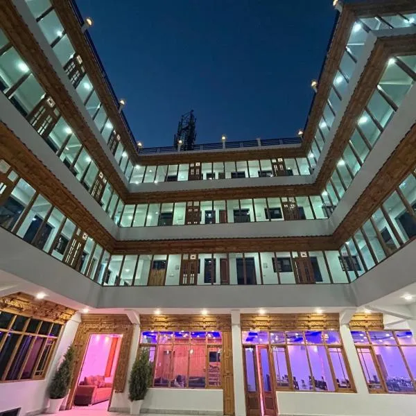 Hotel Lal's Inn, hotel v destinaci Kargil