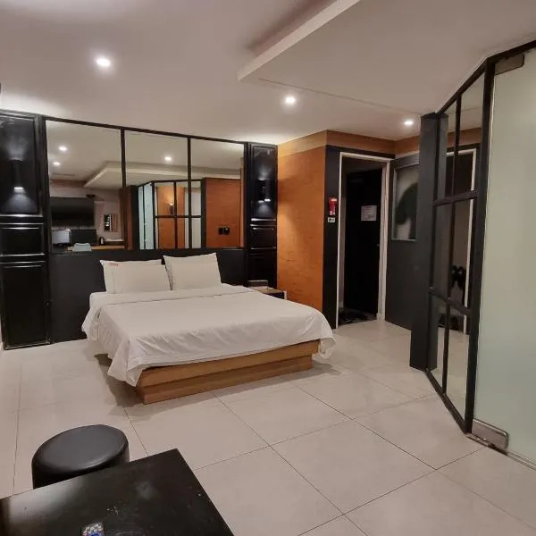 Jamsil Funny Hotel, hotell Soulis