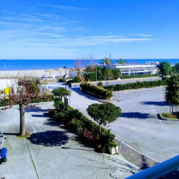Hotel Riviera – hotel w mieście Silvi Marina
