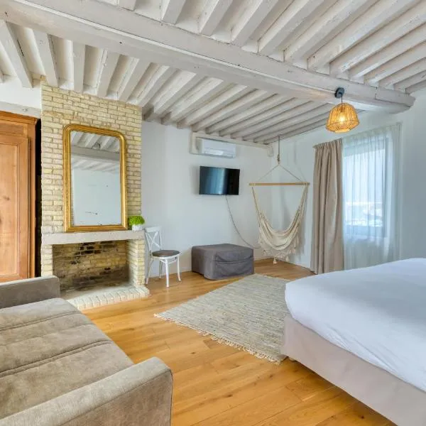 La Dame de Coeur la maison à l'orée de Deauville – hotel w mieście Touques