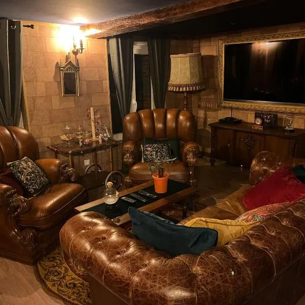 Le Repaire Magique du Grand Sorcier, hotel em Solre-le-Château