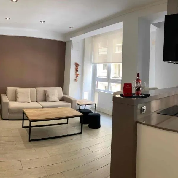 Modern apartment near to Guggenheim museum, hotel en Bilbao