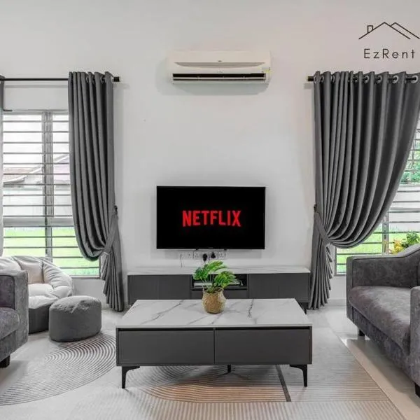 Semi-D Black & White Retreat with Free NetFlix WiFi, hotel v destinaci Taiping