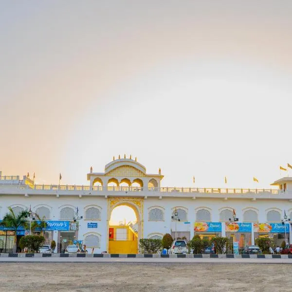 Ramas Resort, hotel in Nawai