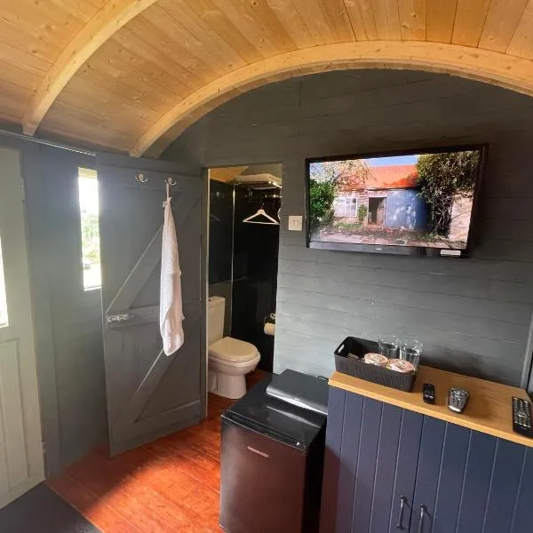 Jackdaws Shepherds Hut、Epwellのホテル