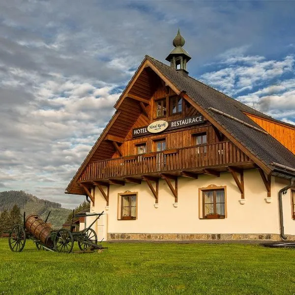 Hotel Rankl, hótel í Řetenice