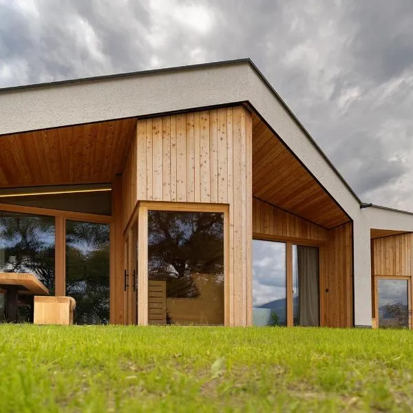 Oberplunerhof Luxury Chalet Woods, hotel v destinaci Colli in Pusteria